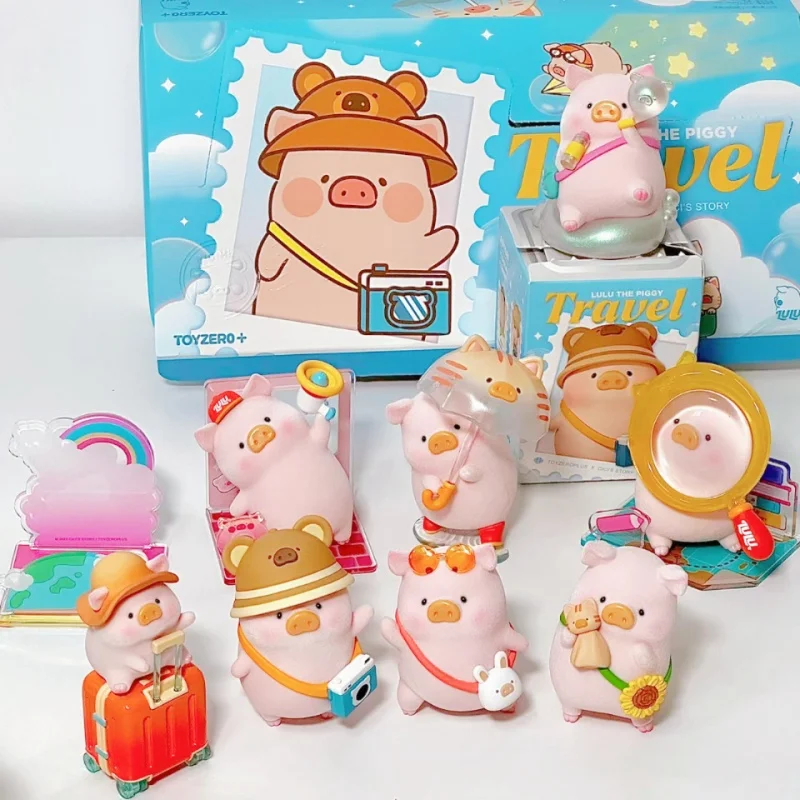 Lulu The Piggy Travel Series слепая коробка Intersting очаровательная экшн-кукла для декора стола и детей модный специальный подарок 
Lulu The Piggy Travel Series слепая коробка Intersting очаровательная экшн-кукла для декора стола и детей модный специальный подарок