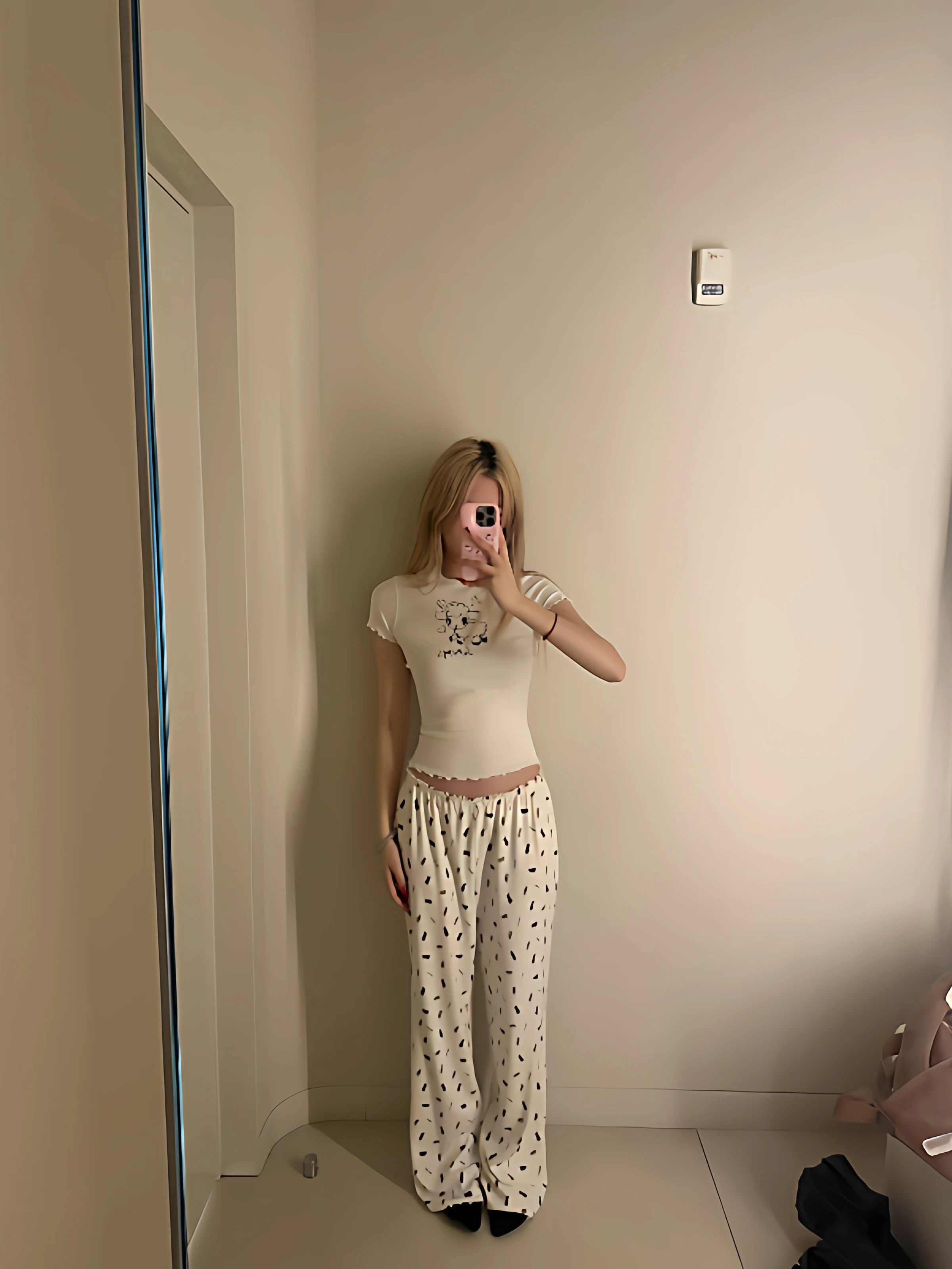 Cute Fashionable Easter Series Short Sleeve T-Shirt Set with Logo Poinsettia Sheep Print Casual Workwear for Young Women
Cute Fashionable Easter Series Short Sleeve T-Shirt Set with Logo Poinsettia Sheep Print Casual Workwear for Young Women