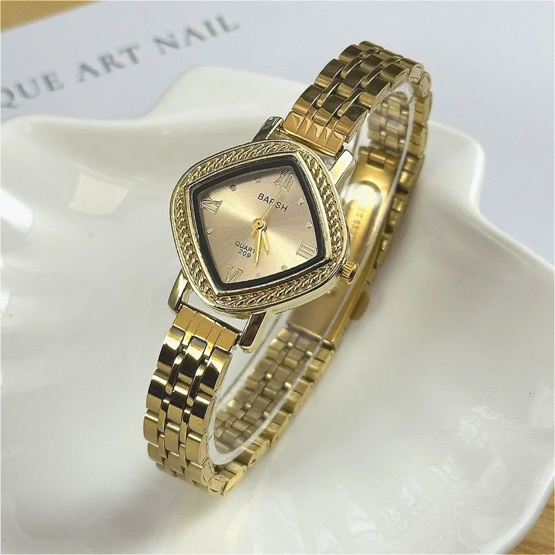 Роскошные брендовые часы, женские деловые простые золотые часы, повседневные студенческие модные кварцевые часы, наручные часы Reloj De Mujer
Роскошные брендовые часы, женские деловые простые золотые часы, повседневные студенческие модные кварцевые часы, наручные часы Reloj De Mujer