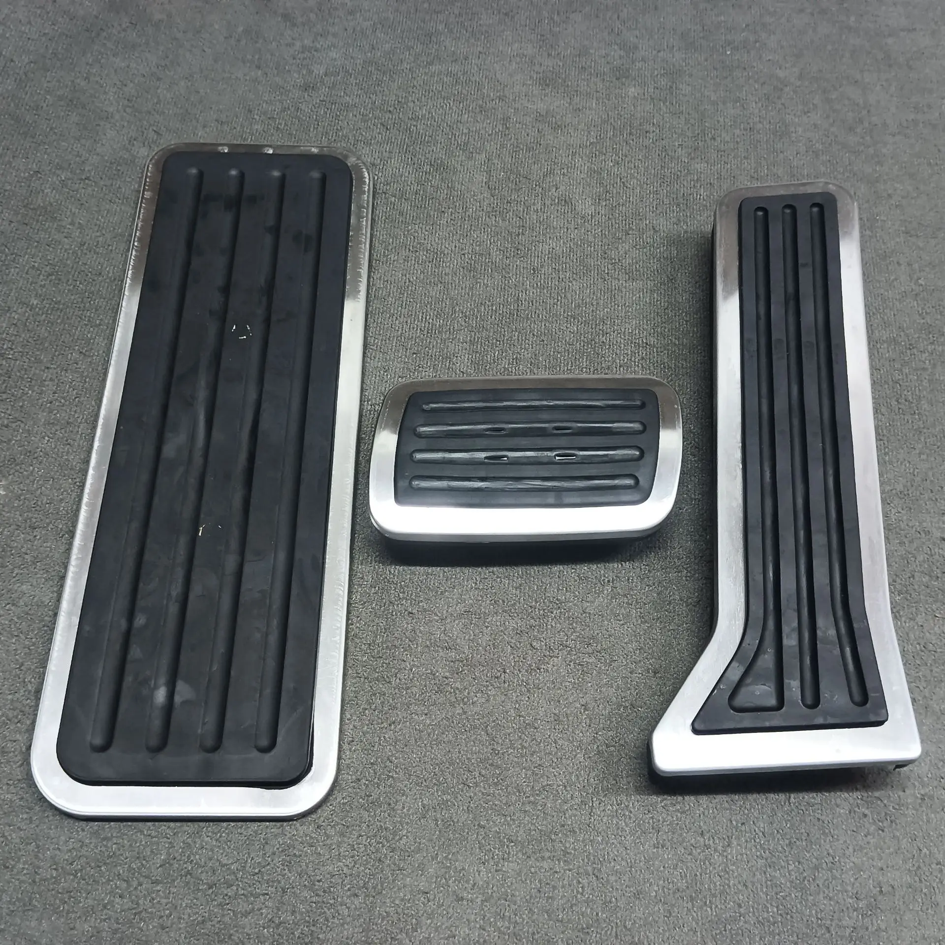 For NIO ET5 ES6 2023 Automotive Accelerator Pedal Or Brake Pedal Manual Accelerator Pedal
For NIO ET5 ES6 2023 Automotive Accelerator Pedal Or Brake Pedal Manual Accelerator Pedal