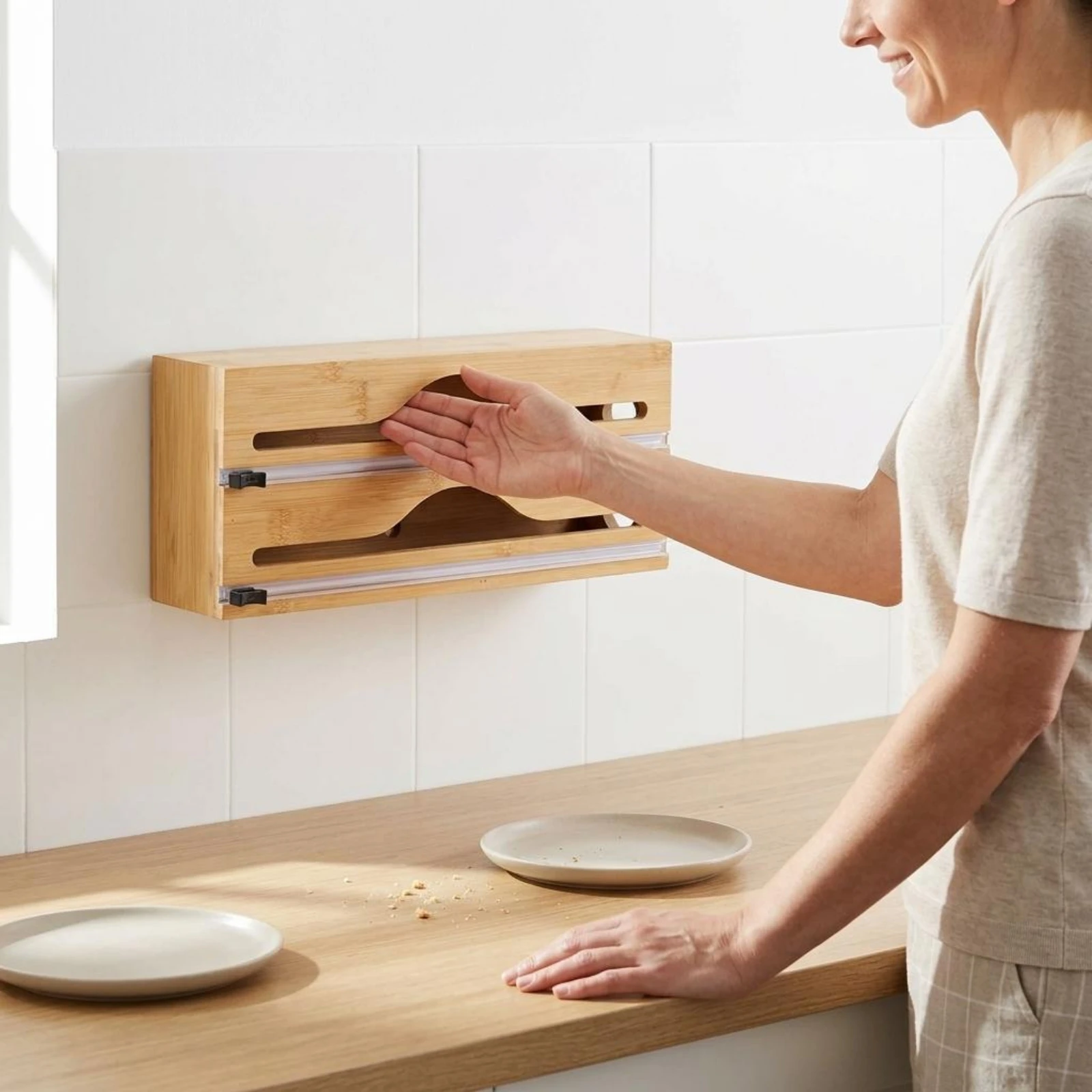 Wall-Mounted Cutter Box Front Cutting Slot Bamboo Foil Box Wall-Mounted Film Cutter Natural Grain Plastic Wrap Holder Clean Cut
Wall-Mounted Cutter Box Front Cutting Slot Bamboo Foil Box Wall-Mounted Film Cutter Natural Grain Plastic Wrap Holder Clean Cut