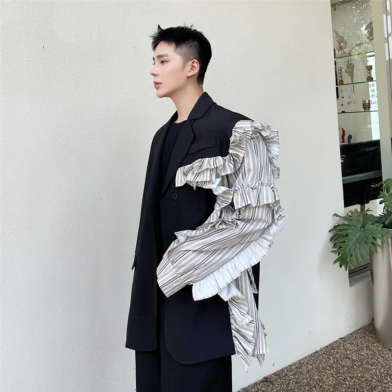 Мужской повседневный костюм: пиджак с асимметричным подолом и цветочным декором, премиум-качество, весна 2025, модный дизайн, свободный крой, длинный рукав
Мужской повседневный костюм: пиджак с асимметричным подолом и цветочным декором, премиум-качество, весна 2025, модный дизайн, свободный крой, длинный рукав