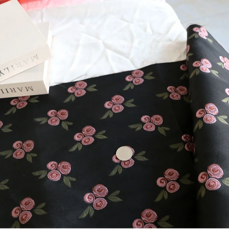 Beautiful Black Outsole and Pink Upper Oil Painting Three-Dimensional Woven Embroidered Flowers Wide Jacquard Fashion Fabric DIY
Beautiful Black Outsole and Pink Upper Oil Painting Three-Dimensional Woven Embroidered Flowers Wide Jacquard Fashion Fabric DIY