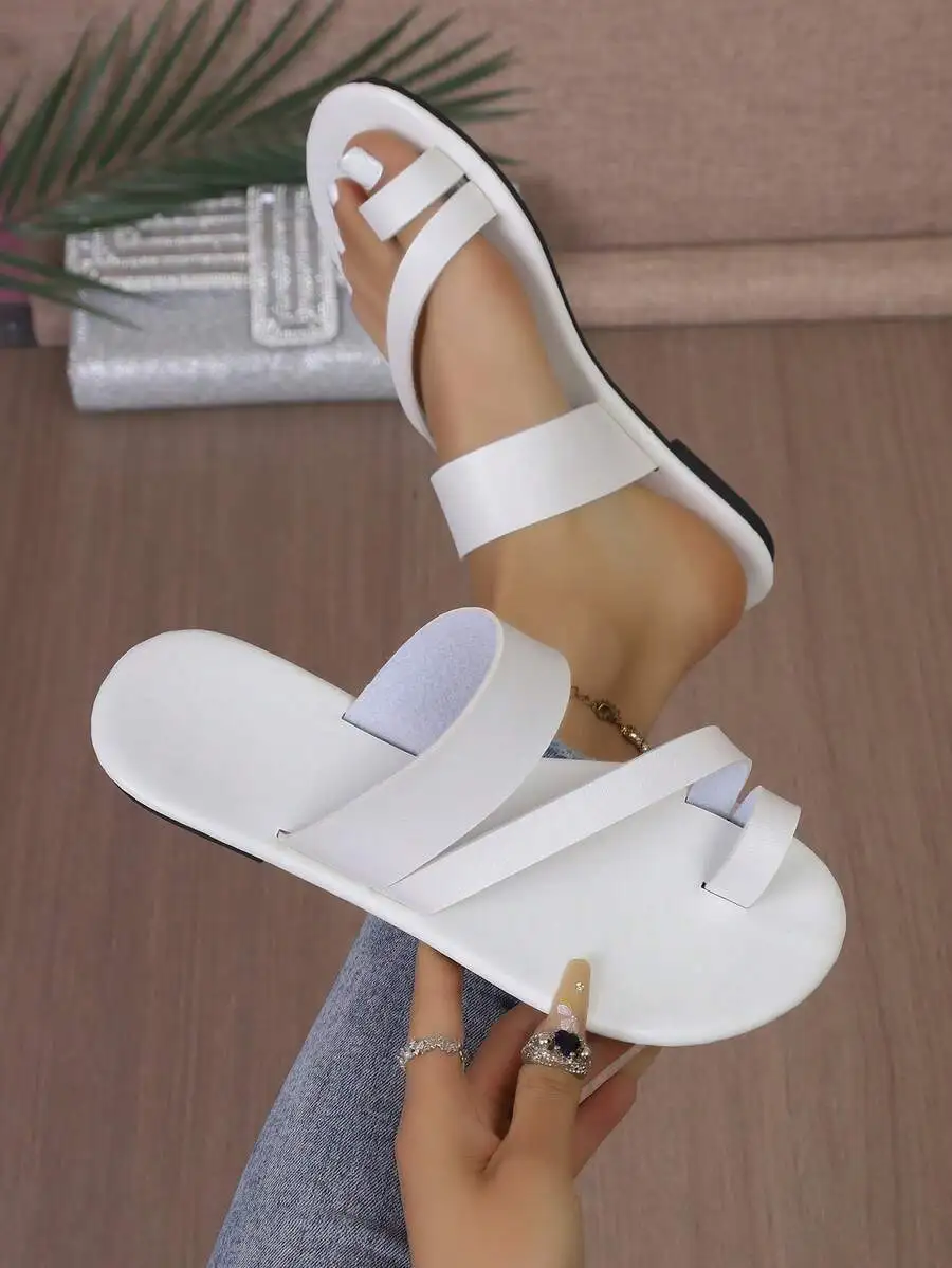 Womens Casual Flat Sandals Non-Slip Outdoor Thong Style
Womens Casual Flat Sandals Non-Slip Outdoor Thong Style