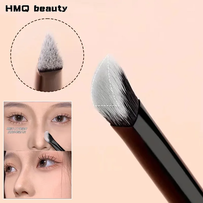 Precision Triangular Concealer Brush Iron-Shaped Makeup Tool for Seamless Spot Coverage Dark Circles Concealer Makeup Brush
Precision Triangular Concealer Brush Iron-Shaped Makeup Tool for Seamless Spot Coverage Dark Circles Concealer Makeup Brush