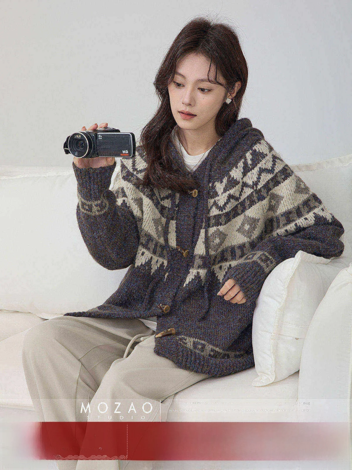 Mozaifeilao Women's Open Front Knitwear Coat with Hood Loose Fit Autumn New Style Long Sleeve round Neck Button Detail Sweater
Mozaifeilao Women's Open Front Knitwear Coat with Hood Loose Fit Autumn New Style Long Sleeve round Neck Button Detail Sweater
