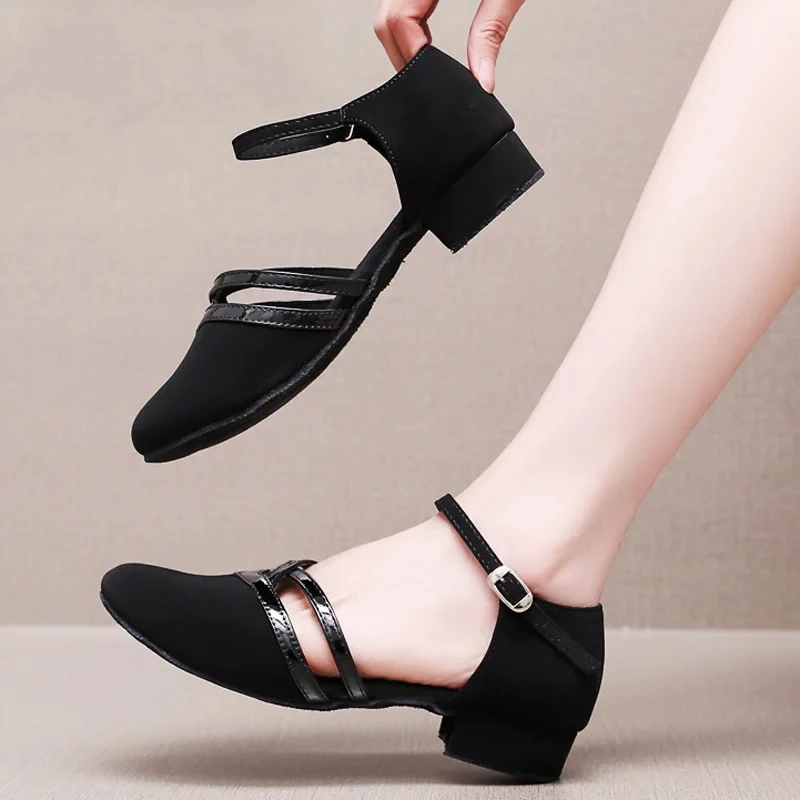 SETA Ladies Ballroom Latin Dance Shoes Black Salsa Shoes Low Heel 3.5cm Samba Tango Shoe Soft Sole Party Ballroom Shoes
SETA Ladies Ballroom Latin Dance Shoes Black Salsa Shoes Low Heel 3.5cm Samba Tango Shoe Soft Sole Party Ballroom Shoes