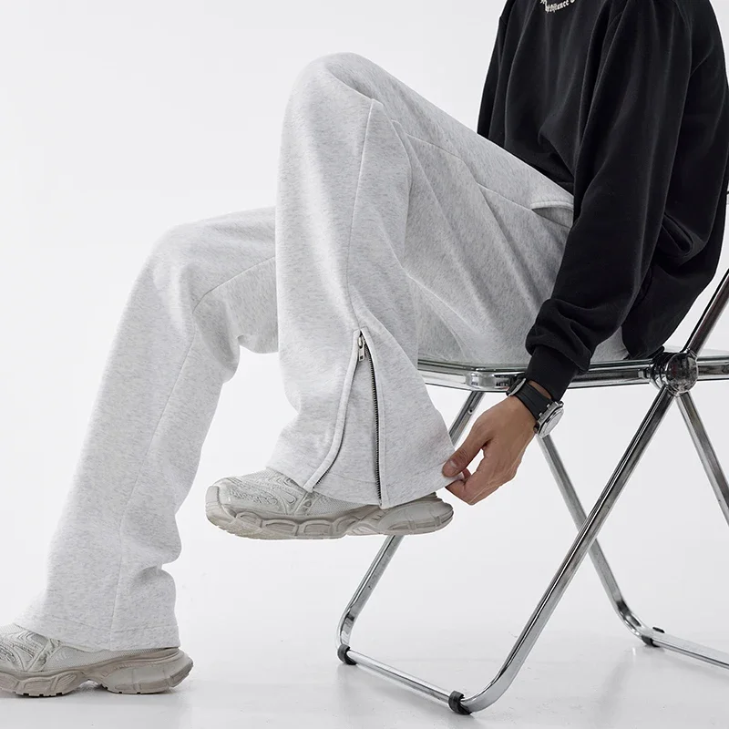 Pop Personalized Knitted Casual Pants Men Thick Wide Leg Fashion Streetwear Designer Trousers Loose Male Zipper Pants
Pop Personalized Knitted Casual Pants Men Thick Wide Leg Fashion Streetwear Designer Trousers Loose Male Zipper Pants