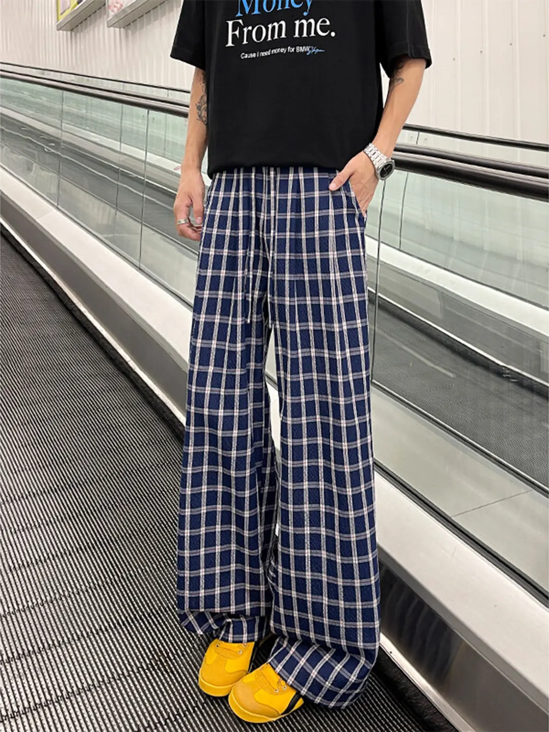 Quick Dry Men's Summer Thin Wide Leg Pants Draped Loose American Sport Style Casual Trousers Youth Active Fashion Straight Cut
Quick Dry Men's Summer Thin Wide Leg Pants Draped Loose American Sport Style Casual Trousers Youth Active Fashion Straight Cut
