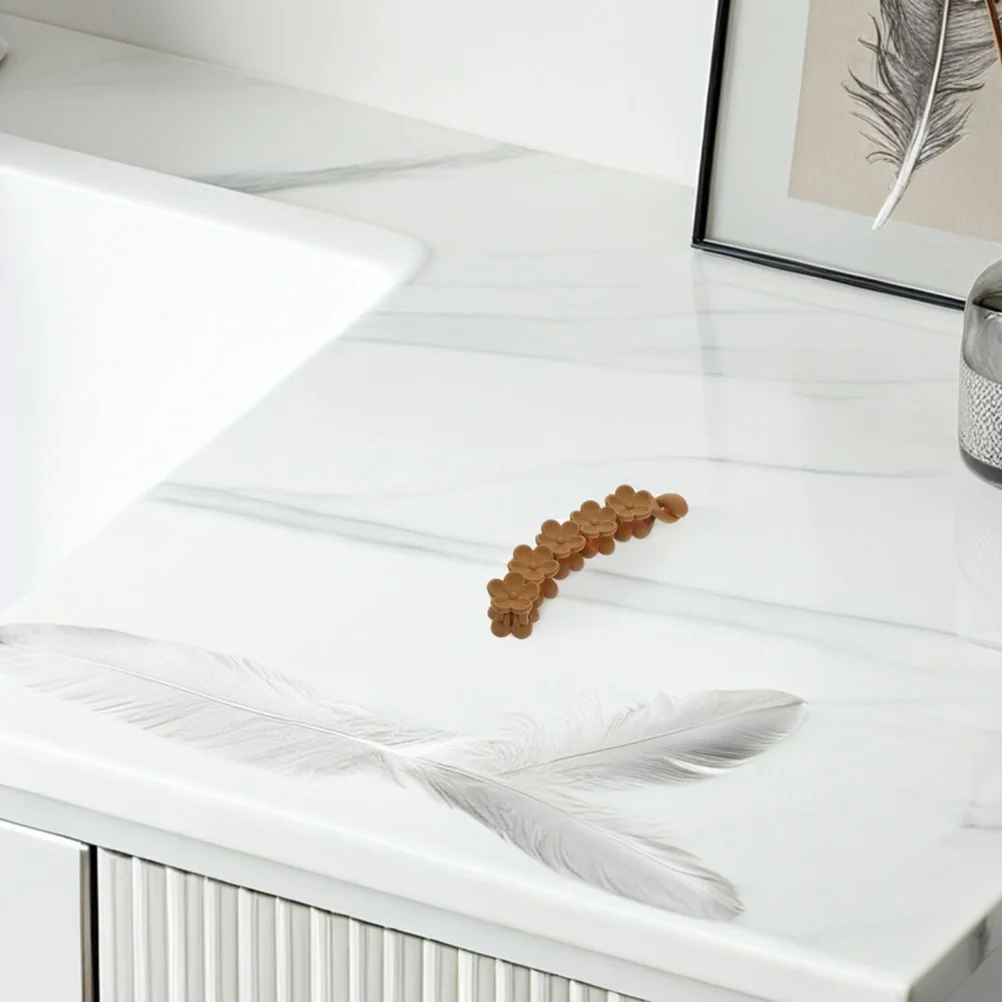 2Pcs Stylish Banana Clips for Fine and Thick Curly Hair Nonslip Design Durable Material Ponytail Holders Women Hair Accessories
2Pcs Stylish Banana Clips for Fine and Thick Curly Hair Nonslip Design Durable Material Ponytail Holders Women Hair Accessories