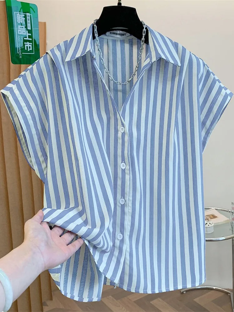 Hong Kong Style Retro Striped Cotton Collarless Shirt Women's Summer Commute Simple Sleeveless Thin Top Fashionable Slimming
Hong Kong Style Retro Striped Cotton Collarless Shirt Women's Summer Commute Simple Sleeveless Thin Top Fashionable Slimming