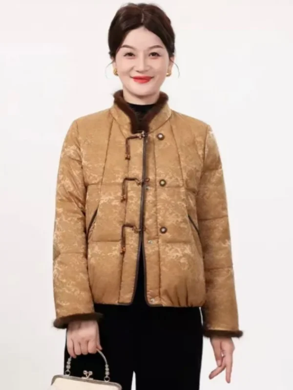 Модная хлопковая куртка с воротником-стойкой для людей среднего и старшего возраста, утепленная китайским полиэфирным волокном
Модная хлопковая куртка с воротником-стойкой для людей среднего и старшего возраста, утепленная китайским полиэфирным волокном