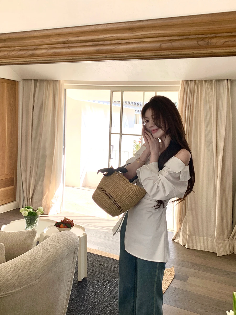 White oulder-baring One-oulder Long Sve irt Women's Slim Fit Sun Protection Long Sve Top SYA Xi Xiaoxi
White oulder-baring One-oulder Long Sve irt Women's Slim Fit Sun Protection Long Sve Top SYA Xi Xiaoxi