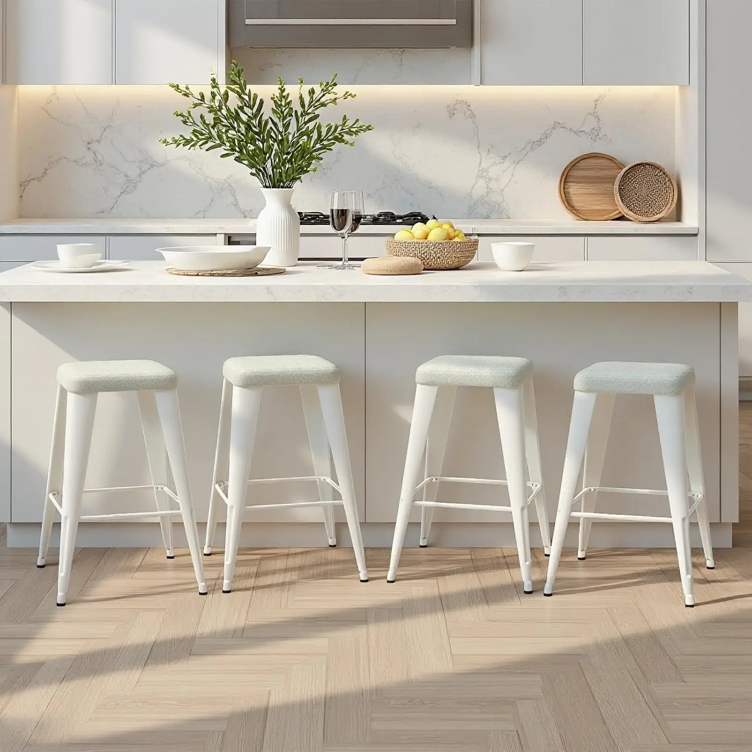 Набор из 4 барных стульев, высота 61 см, без спинки, с обивкой, на металлических ножках, для кухни, на заказ
Набор из 4 барных стульев, высота 61 см, без спинки, с обивкой, на металлических ножках, для кухни, на заказ