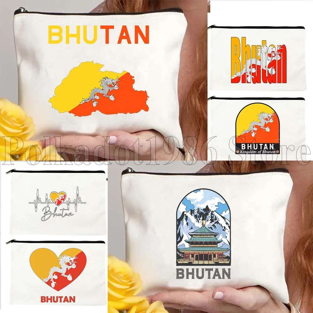 Флаг страны Bhutan, карта, Bhutanese, милые подарки, холщовая косметичка, сумки для губной помады, дорожная косметичка, туалетная сумка, пенал, сумка на молнии
Флаг страны Bhutan, карта, Bhutanese, милые подарки, холщовая косметичка, сумки для губной помады, дорожная косметичка, туалетная сумка, пенал, сумка на молнии
