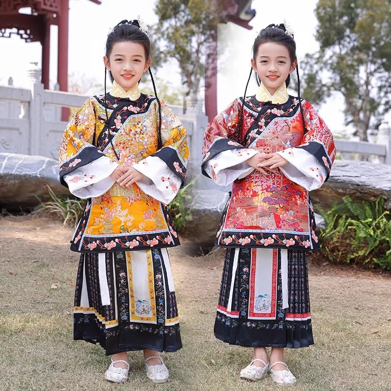 Girls' Qing Dynasty Princess Costume, Children's Forbidden City Photo Restoration, Diagonal Placket Printed Set
Girls' Qing Dynasty Princess Costume, Children's Forbidden City Photo Restoration, Diagonal Placket Printed Set