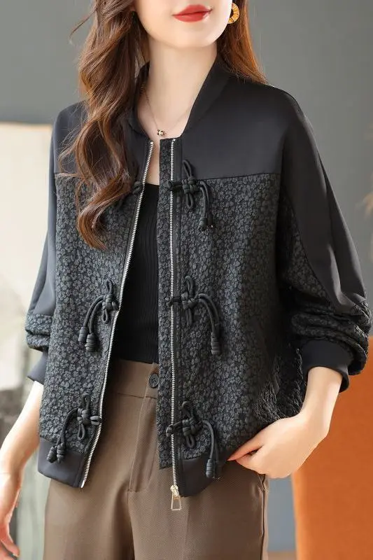 2025 Spring Knotted Closure Jacquard Baseball Jacket Women Cropped Loose Fit Zipped Cardigan Contemporary Oriental Tops
2025 Spring Knotted Closure Jacquard Baseball Jacket Women Cropped Loose Fit Zipped Cardigan Contemporary Oriental Tops