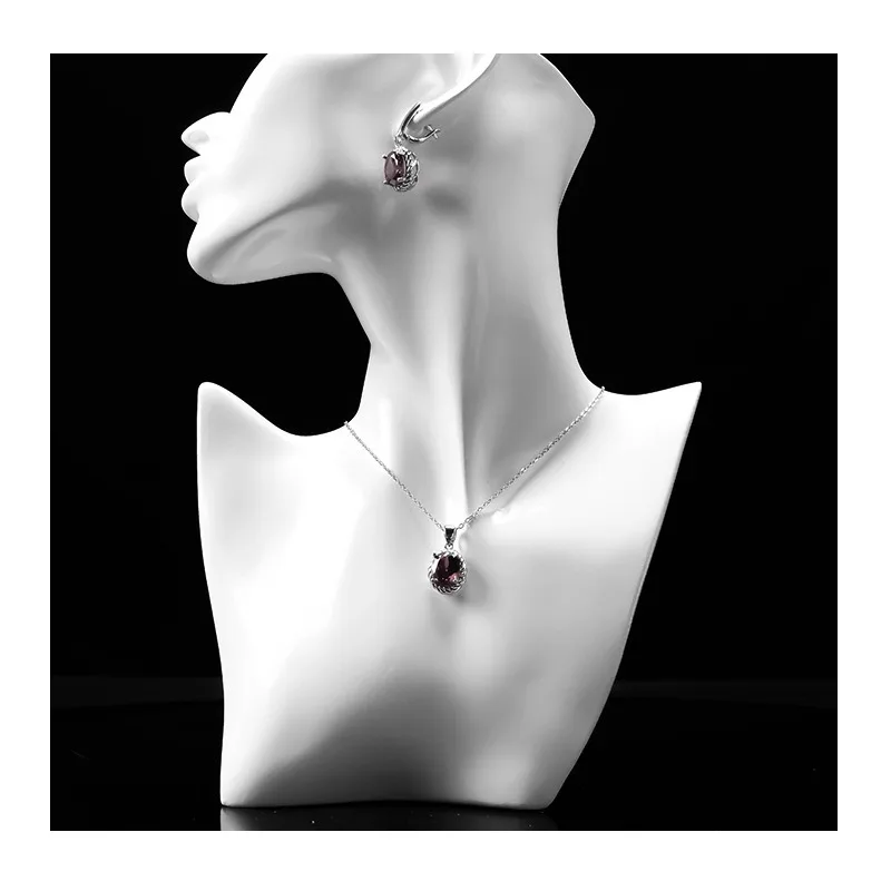 Zircon Non-fading Earrings, Necklace, Ring Jewelry Set, Three-piece Set of Hot-selling Jewelry.
Zircon Non-fading Earrings, Necklace, Ring Jewelry Set, Three-piece Set of Hot-selling Jewelry.