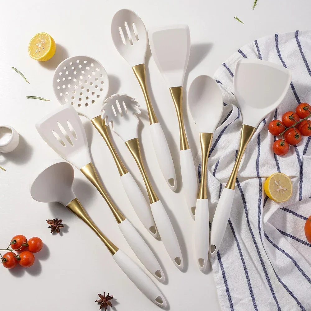 1Pc Silicone Kitchenware Cooking Utensils White Gold Kitchen Accessories Spatula Turner Heat-resistant Pasta Colander Shovel
1Pc Silicone Kitchenware Cooking Utensils White Gold Kitchen Accessories Spatula Turner Heat-resistant Pasta Colander Shovel