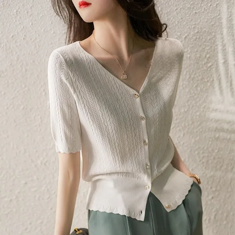 Women Clothing Summer Fashion Korean Button Solid Color V-neck Ladies All-match Fashionable Hollow Out Short Sleeve Loose Tops
Women Clothing Summer Fashion Korean Button Solid Color V-neck Ladies All-match Fashionable Hollow Out Short Sleeve Loose Tops