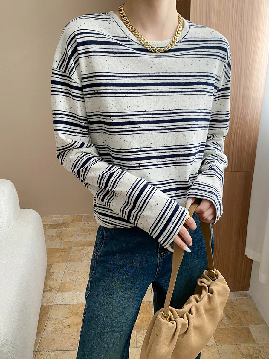 Women's casual retro snowflake polka dot striped round neck loose casual long sleeved T-shirt
Women's casual retro snowflake polka dot striped round neck loose casual long sleeved T-shirt