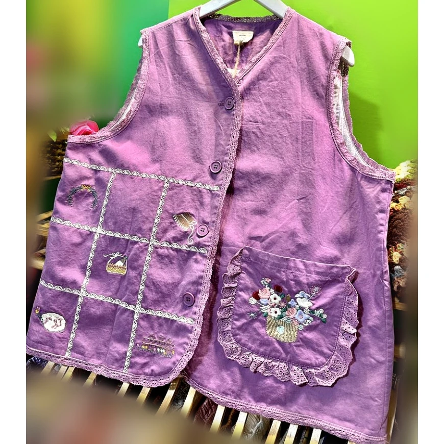 Vintage Cotton Floral Embroidery Lace Sweet Cute Vest for Women 2025 Retro Cottagecore Mori Girl Goblincore Shabby Chic Vest
Vintage Cotton Floral Embroidery Lace Sweet Cute Vest for Women 2025 Retro Cottagecore Mori Girl Goblincore Shabby Chic Vest