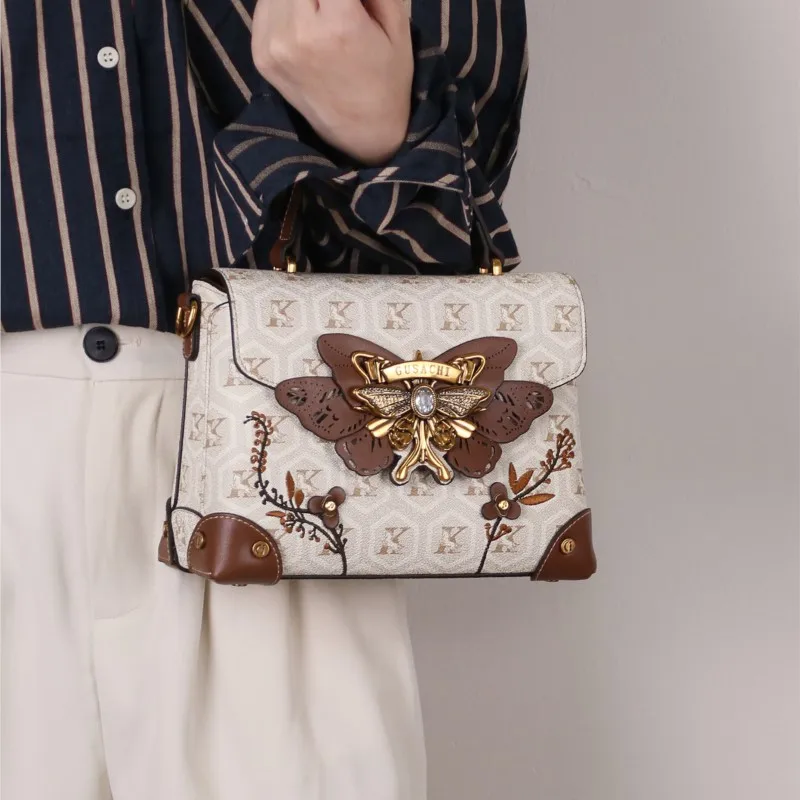 2025 Light Luxury Fashion New Style Heavy Craftsmanship Diamond Inlaid Butterfly Retro Handbag Exquisite Embroidery Thread Bag
2025 Light Luxury Fashion New Style Heavy Craftsmanship Diamond Inlaid Butterfly Retro Handbag Exquisite Embroidery Thread Bag