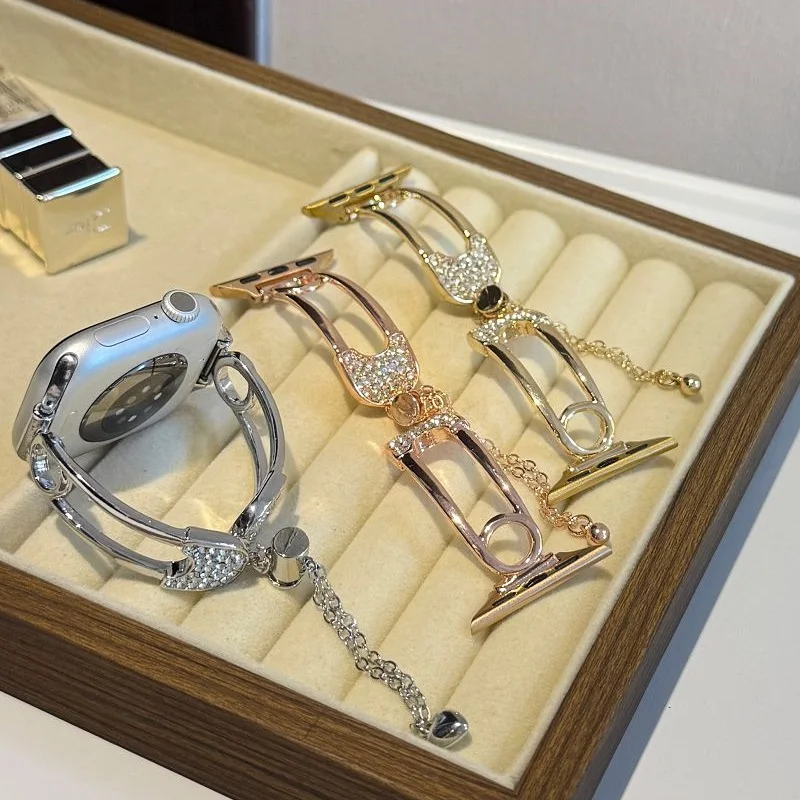 Bling Bands for Apple Watch Bands 38 40 41 42 44 45 46 49mm Jewelry Dressy Strap Metal Bracelet for iWatch S10/9/8/7/6/4/3/2/SE
Bling Bands for Apple Watch Bands 38 40 41 42 44 45 46 49mm Jewelry Dressy Strap Metal Bracelet for iWatch S10/9/8/7/6/4/3/2/SE