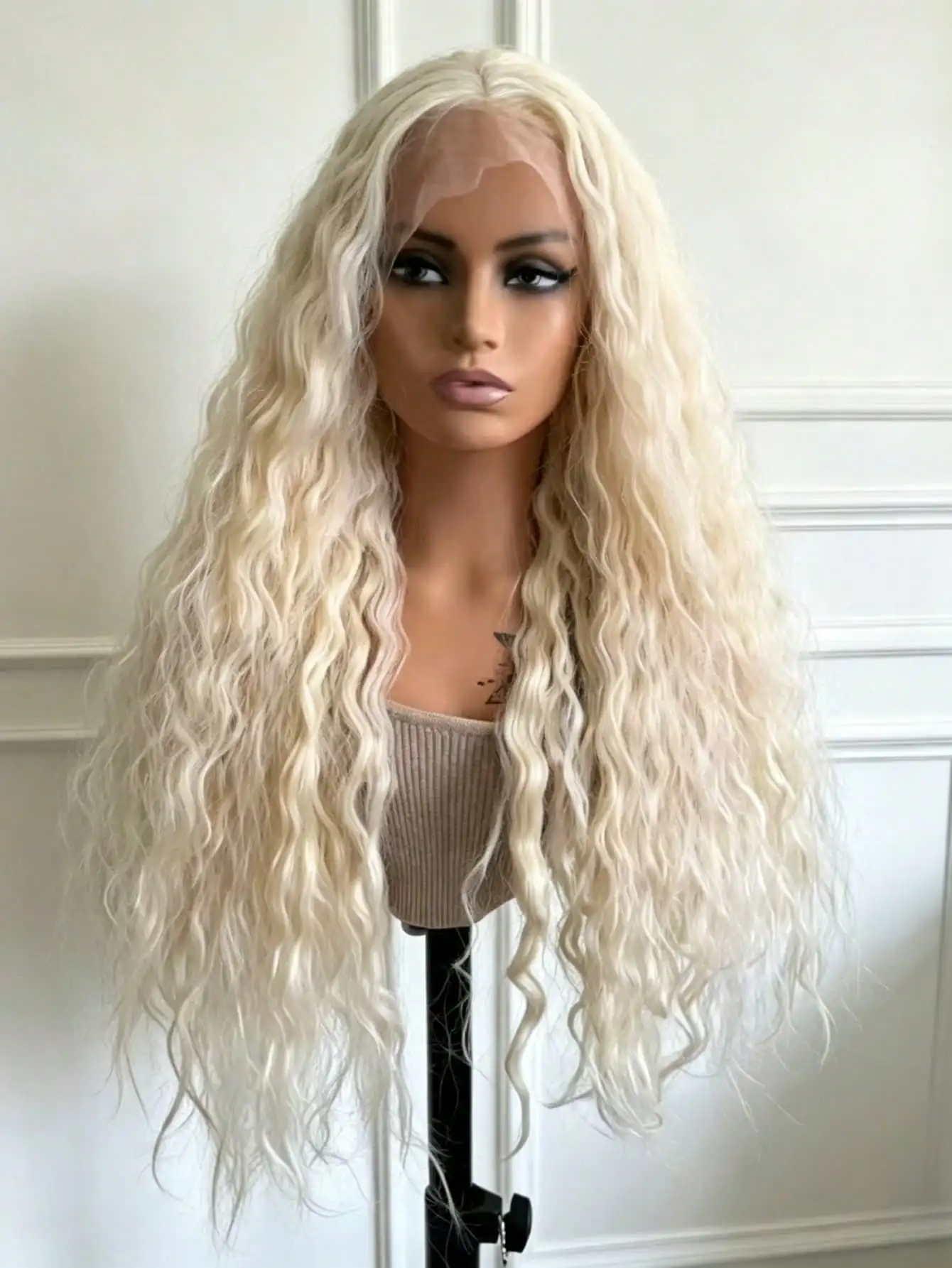 Deep Wave Synthetic Lace Front Wig Heat Resistant 13x4 Transparent Lace Front Wigs Curly Wigs For Women Party Daily Use
Deep Wave Synthetic Lace Front Wig Heat Resistant 13x4 Transparent Lace Front Wigs Curly Wigs For Women Party Daily Use