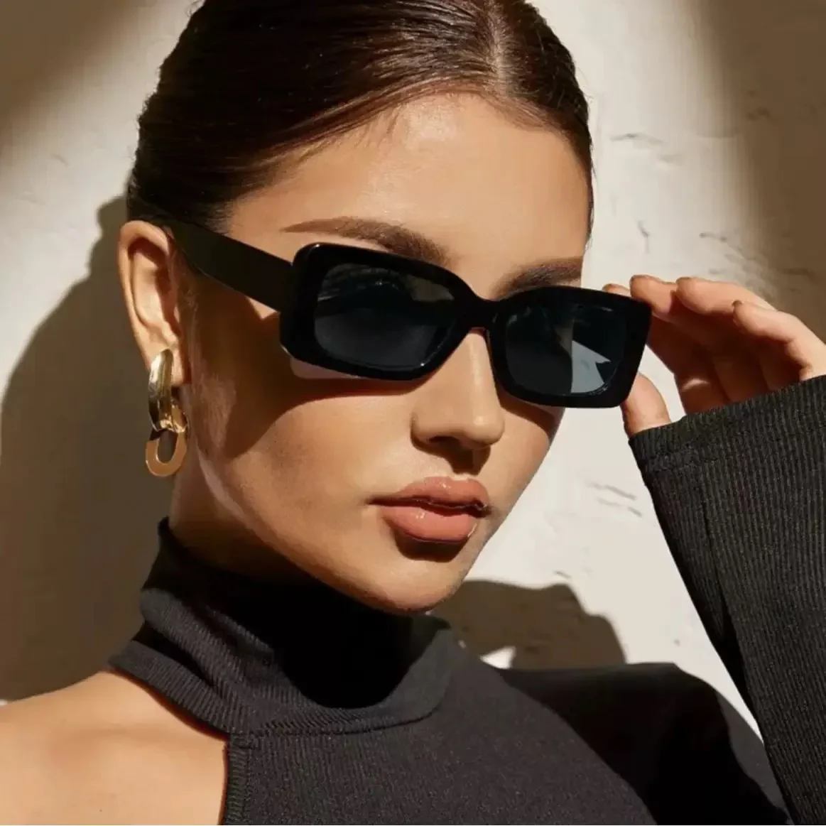 Vintage Square Sunglasses Rectangle Fashion Popular Women Men Shades Small Sun Glasses For Female Male Summer Traveling Oculos 
Vintage Square Sunglasses Rectangle Fashion Popular Women Men Shades Small Sun Glasses For Female Male Summer Traveling Oculos