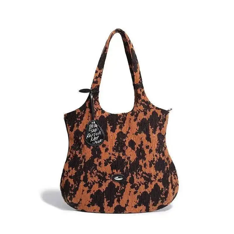 Bloom Retro Corduroy Brown Handbag Women New Vintage Large Capacity Casual Tote Ladies Hot Girl Y2k Underarm Bag Aesthetic 
Bloom Retro Corduroy Brown Handbag Women New Vintage Large Capacity Casual Tote Ladies Hot Girl Y2k Underarm Bag Aesthetic