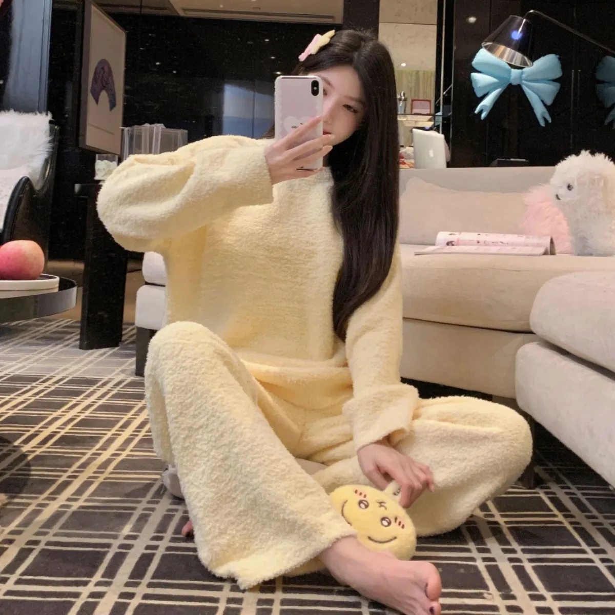 Желтые утепленные зимние теплые пижамы с вышивкой в виде сердца, женские пижамные комплекты с круглым вырезом и брюками, комплекты одежды для сна, домашний костюм 
Желтые утепленные зимние теплые пижамы с вышивкой в виде сердца, женские пижамные комплекты с круглым вырезом и брюками, комплекты одежды для сна, домашний костюм