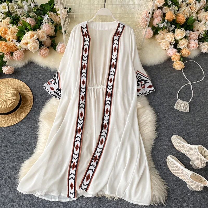Summer Retro Ethnic Style Holiday Bohemian Cardigans Women Long Embroidery Cardigan Coat Ladies Beach Sunscreen Chiffon Shirt
Summer Retro Ethnic Style Holiday Bohemian Cardigans Women Long Embroidery Cardigan Coat Ladies Beach Sunscreen Chiffon Shirt
