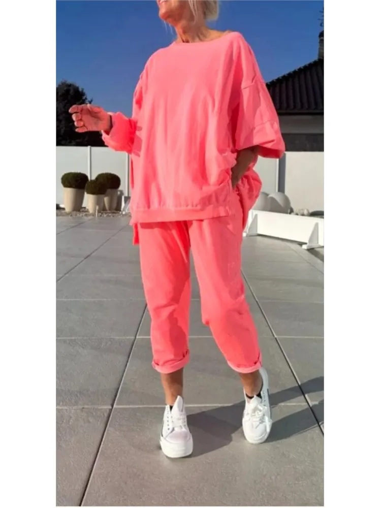 Spring Autumn New Casual Sports Two Piece Sets Women Fashion Solid Round Neck Long Sleeve Loose Top Pants Set For Women Outfits
Spring Autumn New Casual Sports Two Piece Sets Women Fashion Solid Round Neck Long Sleeve Loose Top Pants Set For Women Outfits