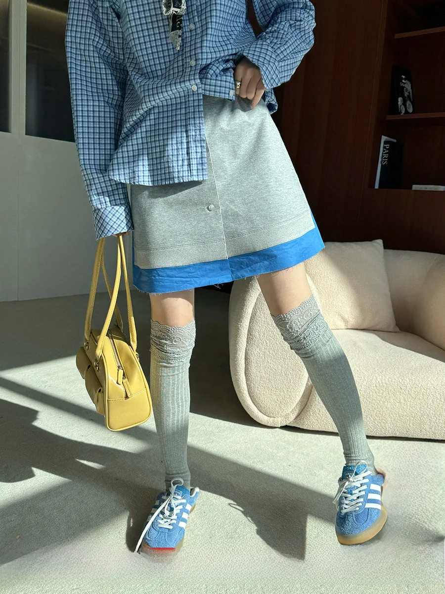 Костюм с юбкой и блузкой Fierman: длинный рукав, отложной воротник, весенний стиль для женщин 25-35 лет
Костюм с юбкой и блузкой Fierman: длинный рукав, отложной воротник, весенний стиль для женщин 25-35 лет