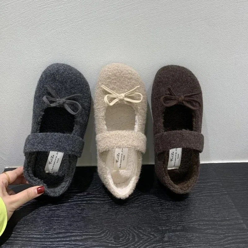 Дизайнерские элегантные плюшевые лоферы, женские балетки из овчины с ремешком, теплые туфли Мэри Джейн на плоской подошве с подкладкой из кроличьего меха и хрустальной пряжкой
Дизайнерские элегантные плюшевые лоферы, женские балетки из овчины с ремешком, теплые туфли Мэри Джейн на плоской подошве с подкладкой из кроличьего меха и хрустальной пряжкой