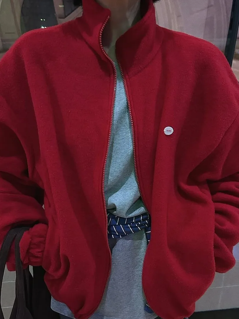 Свободная женская красная толстовка на молнии с капюшоном, модный всесезонный дизайн, зимняя верхняя одежда, повседневная удобная кофта
Свободная женская красная толстовка на молнии с капюшоном, модный всесезонный дизайн, зимняя верхняя одежда, повседневная удобная кофта