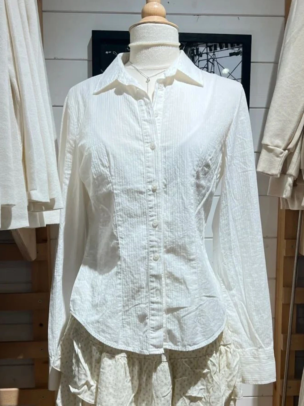 White Striped Slim Shirts Women Spring Turn-down Collar Cotton Single Breasted Blouse Fashion Sweet Solid Long Sleeve T-shirts
White Striped Slim Shirts Women Spring Turn-down Collar Cotton Single Breasted Blouse Fashion Sweet Solid Long Sleeve T-shirts