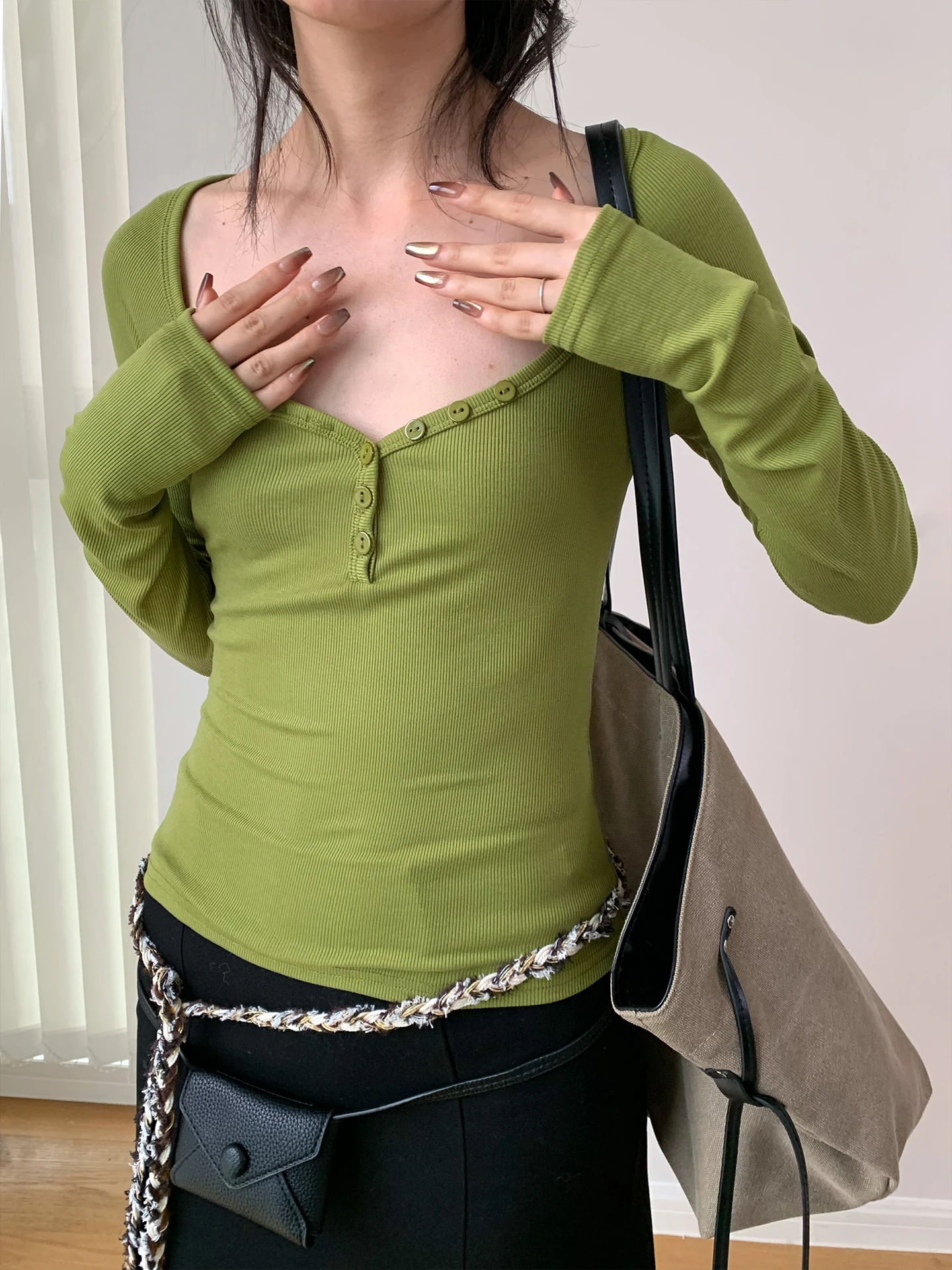 Ambosc Autumn Design Long Sleeve T-Shirt Comfortable Skin-friendly V-neck Heart-shaped Collar Inner Wear Silk-like Versatile ...
Ambosc Autumn Design Long Sleeve T-Shirt Comfortable Skin-friendly V-neck Heart-shaped Collar Inner Wear Silk-like Versatile ...