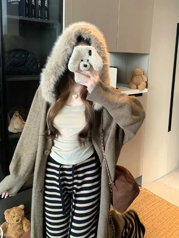 Laziness Style Long Knitted Cardigan Women's Coat Hat Integrated Mink Fur Collar Winter New Arrival plus Size Korean Version
Laziness Style Long Knitted Cardigan Women's Coat Hat Integrated Mink Fur Collar Winter New Arrival plus Size Korean Version