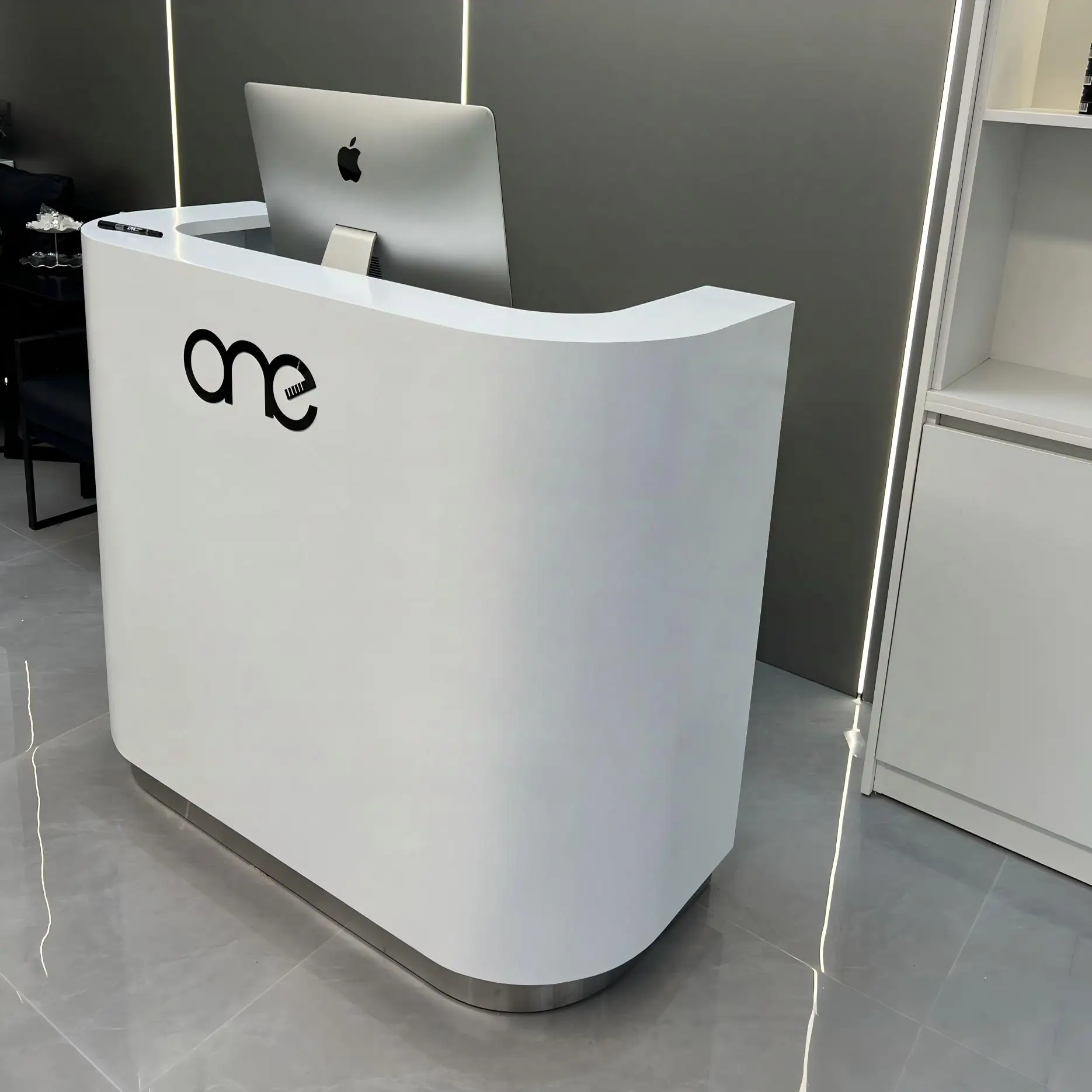 Modern Customer Reception Desks Design Minimal Commericial Counter Luxury Reception Desks Welcome Stands Bureau Office Furniture
Modern Customer Reception Desks Design Minimal Commericial Counter Luxury Reception Desks Welcome Stands Bureau Office Furniture