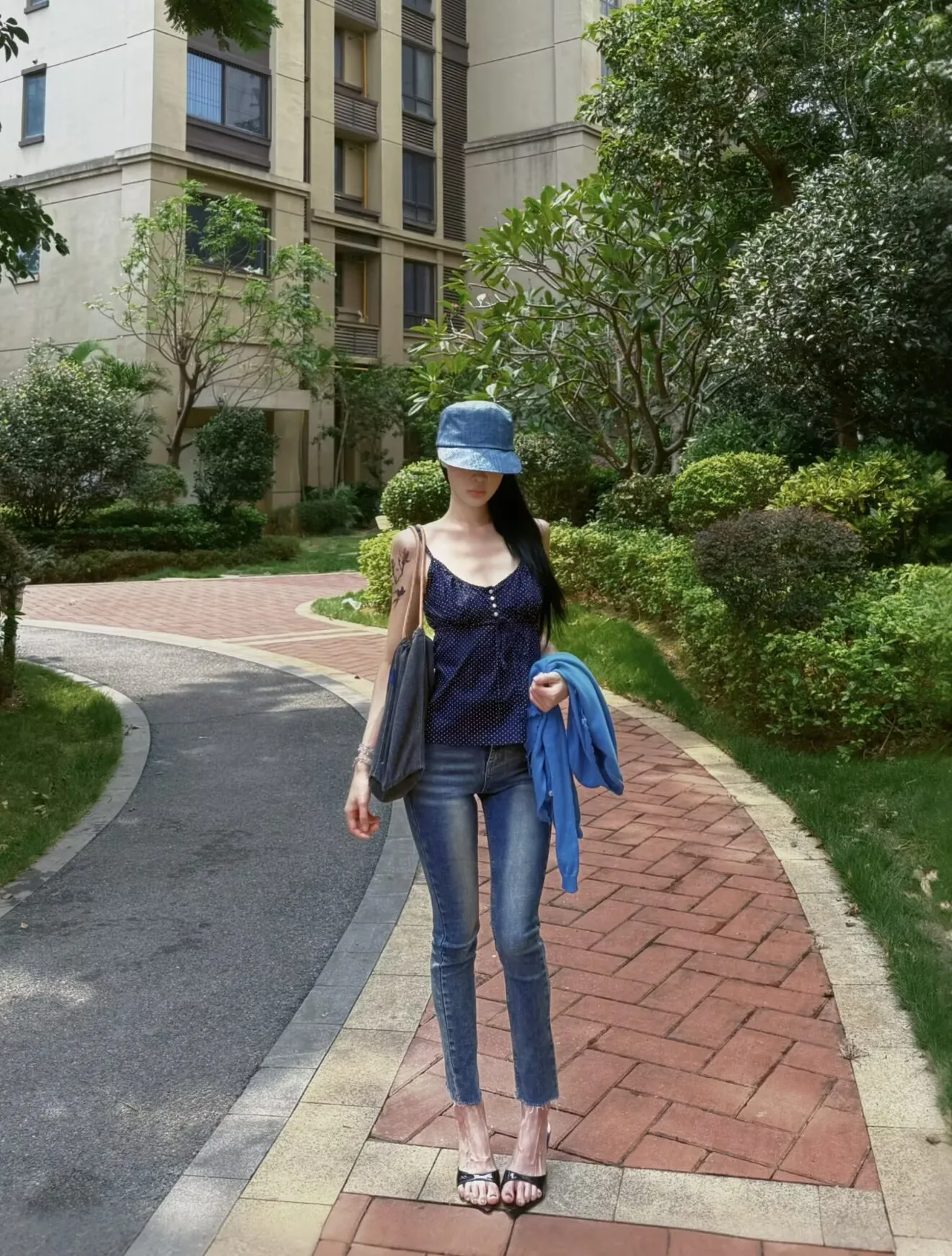 Retro Blue Bell Bot Jeans Women's Elastic High Waist Lift Butt Slimming Body ape Straight Nine Point Flared Pants
Retro Blue Bell Bot Jeans Women's Elastic High Waist Lift Butt Slimming Body ape Straight Nine Point Flared Pants