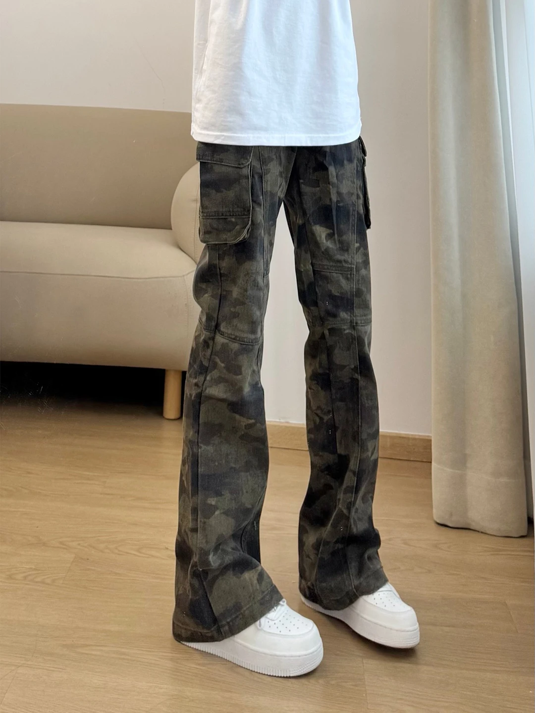 Американские ретро-брюки с пэчворком и камуфляжным принтом, мужские летние узкие расклешенные рабочие брюки прямого кроя, модные молодежные брюки для активного отдыха
Американские ретро-брюки с пэчворком и камуфляжным принтом, мужские летние узкие расклешенные рабочие брюки прямого кроя, модные молодежные брюки для активного отдыха