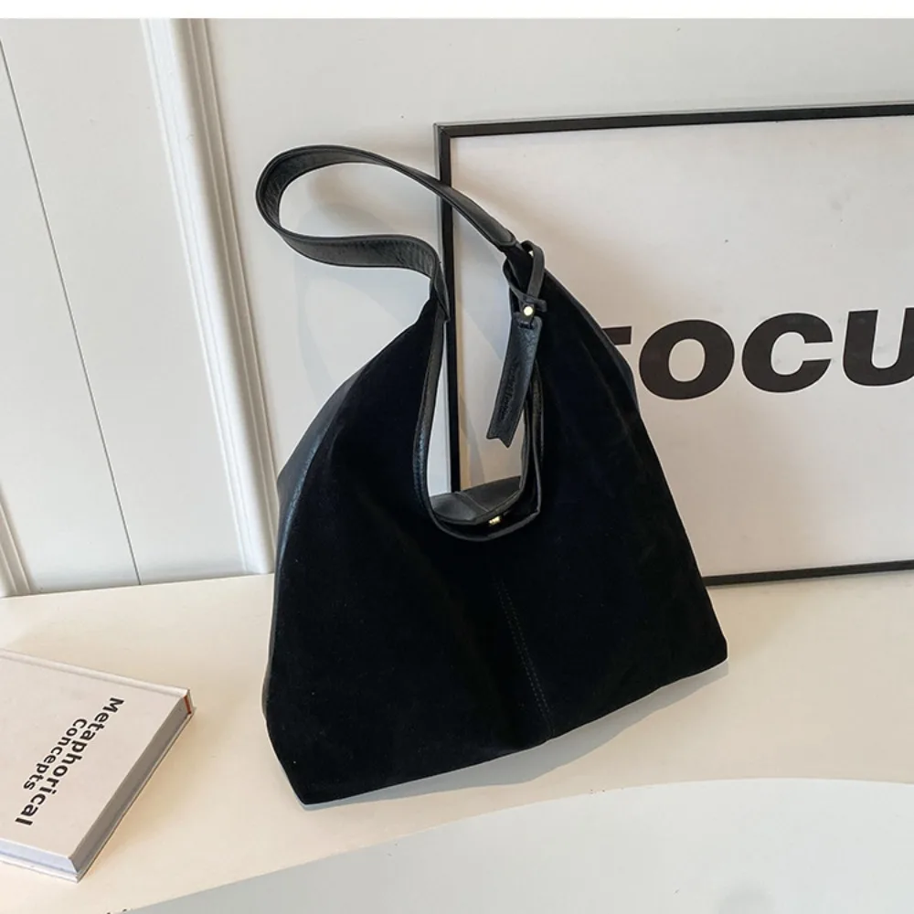 Симпатичная замшевая сумка-тоут в корейском стиле, однотонная сумка большой вместимости, сумка из искусственной кожи, большая вместительная сумка для подмышек для девочек
Симпатичная замшевая сумка-тоут в корейском стиле, однотонная сумка большой вместимости, сумка из искусственной кожи, большая вместительная сумка для подмышек для девочек