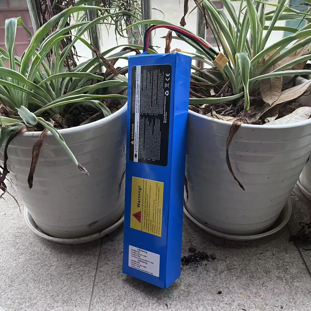 10S3P 36V 7800mah/7.8Ah Electric Scooter Battery 250W-500W 42V Electric Scooter Power Battery with BMS
10S3P 36V 7800mah/7.8Ah Electric Scooter Battery 250W-500W 42V Electric Scooter Power Battery with BMS