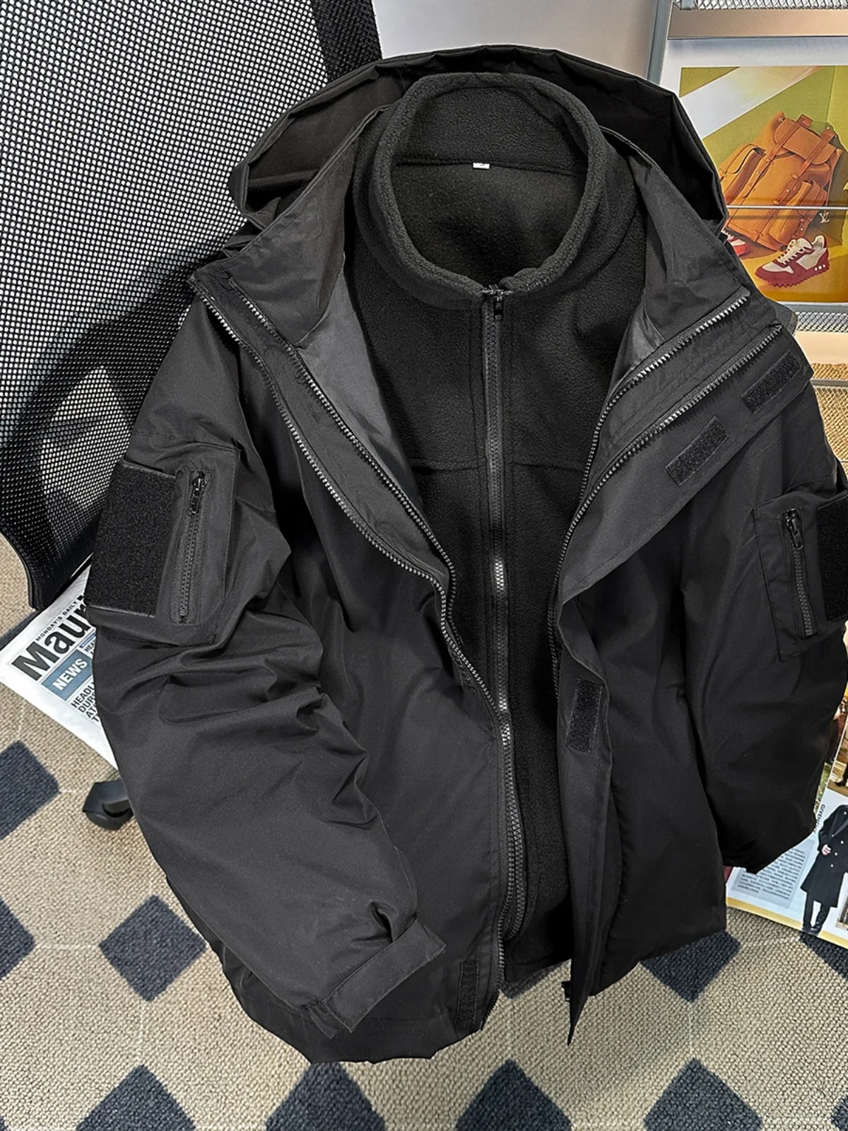 Men's Thiened Fce Lined Loose Fit Tricot Jaet Tee-in-One Winter Coat Warm Casual Sle Zipper Closure Hooded Coat
Men's Thiened Fce Lined Loose Fit Tricot Jaet Tee-in-One Winter Coat Warm Casual Sle Zipper Closure Hooded Coat