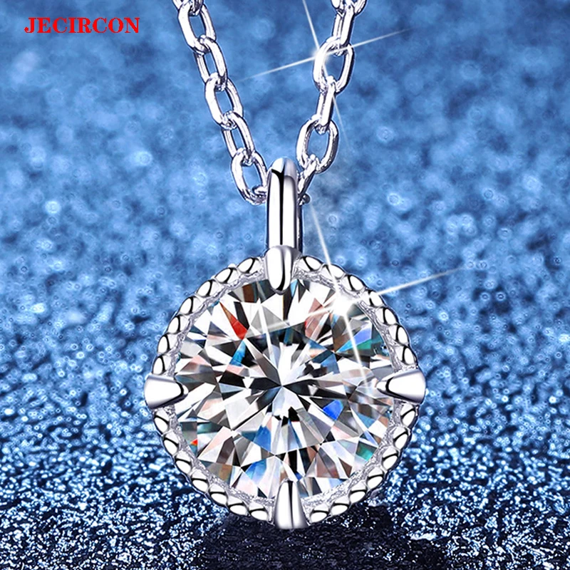 JECIRCON Korean-Japanese Style 1 Carat Moissanite Necklace Minimalist 4-Prong Pendant S925 Sterling Silver Versatile for Women
JECIRCON Korean-Japanese Style 1 Carat Moissanite Necklace Minimalist 4-Prong Pendant S925 Sterling Silver Versatile for Women