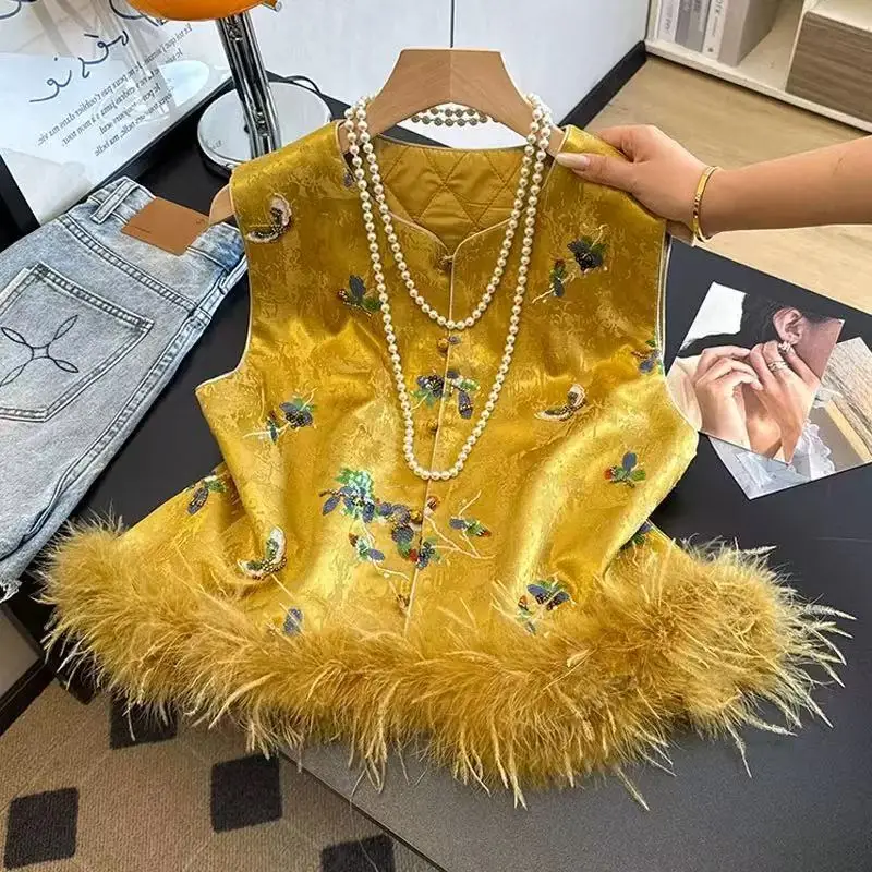 New Chinese Style Fur Vest Women's Jacquard Waistcoat High Sense Heavy Industry Beads Cotton Coat
New Chinese Style Fur Vest Women's Jacquard Waistcoat High Sense Heavy Industry Beads Cotton Coat