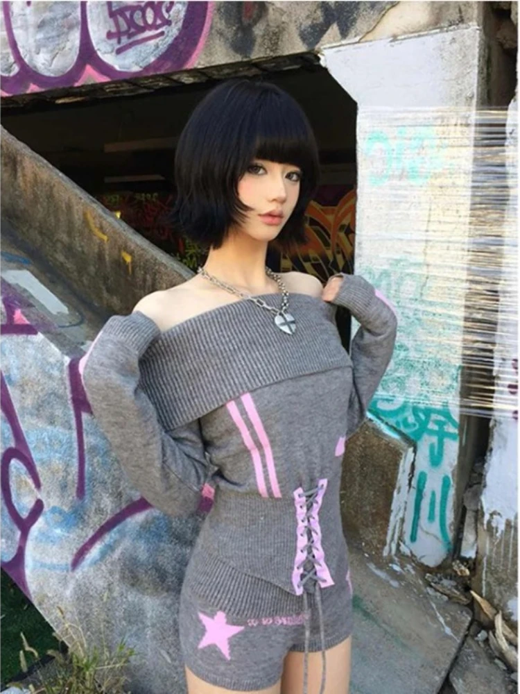American Retro Gray Off Shoulder Long Sleeve Sweaters+ Y2k High Waist Shorts Autumn Winter New Knitted Teo Piece Sets
American Retro Gray Off Shoulder Long Sleeve Sweaters+ Y2k High Waist Shorts Autumn Winter New Knitted Teo Piece Sets