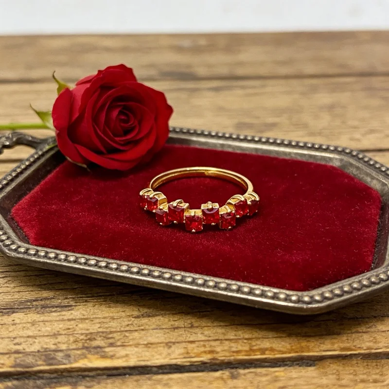 Gold Plated S925 Silver Bright Red Natural Sapphire Ring 2.5mm Square Half Band Women Jewelry
Gold Plated S925 Silver Bright Red Natural Sapphire Ring 2.5mm Square Half Band Women Jewelry